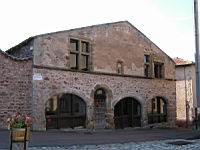 Crozet (Loire) - L'ancienne Halle de la Cordouannerie (02)